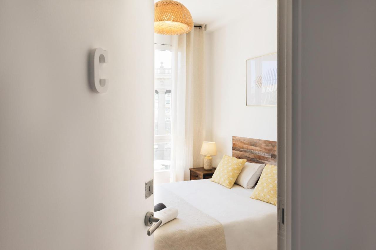 Sunny And Modern Apartment Ideal For Groups Барселона Экстерьер фото